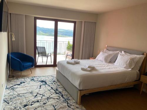 Double Room with Lake View