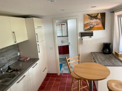 Kitchen, Funf Seen Apartments in Weilheim in Oberbayern