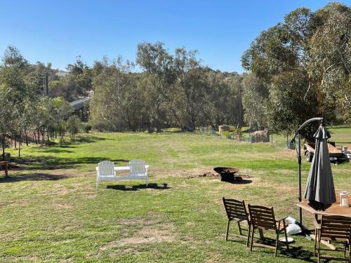 Surrounding environment, Bullock and Company Cottage in Toodyay