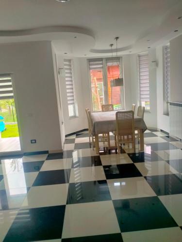 Maramureș plai cu flori (Maramures plai cu flori) in Ocna Sugatag