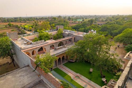 Stay Vista at Khohar Haveli - 18th Century Palace with Modern Amenities