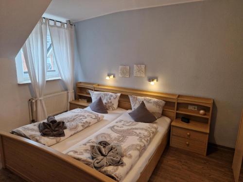 One-Bedroom Apartment image 8