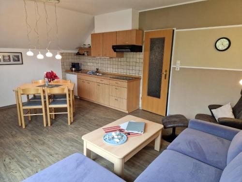 One-Bedroom Apartment image 3