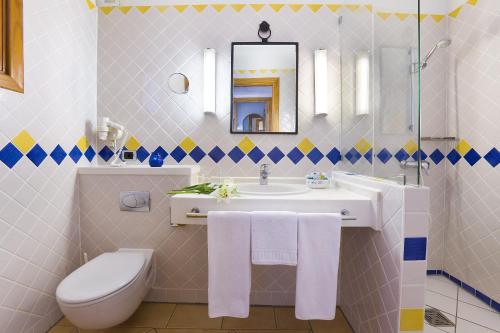 Double or twin room, superior
