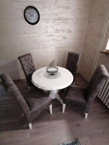 Létesítmények, JM Apartman in Ljubićki kej