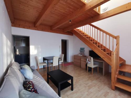 設施, Kuschelige Maisonette in 蘭納赫