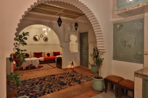 RIAD CHOUKRI 5