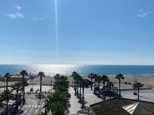 Canet plage face à la mer