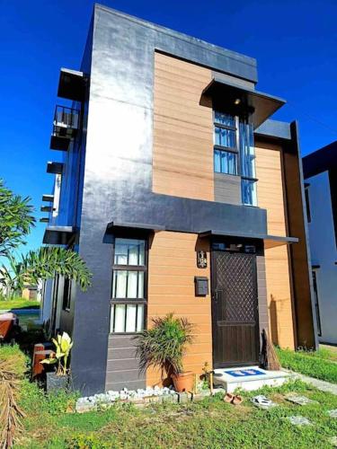 Fabulous Lakeshore House Fully Airconditioned Hi-speed WiFi 300 Mbps, Angeles