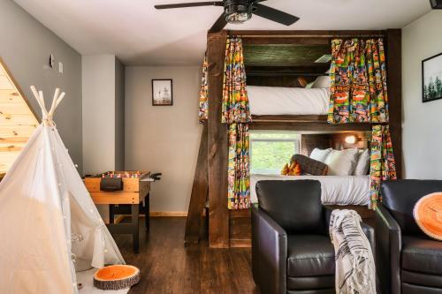 Mountainside - New Luxury Cabin-Fire Table-Hot Tub-3 Pools-PS5-Bears, Gatlinburg (fotografie 6)