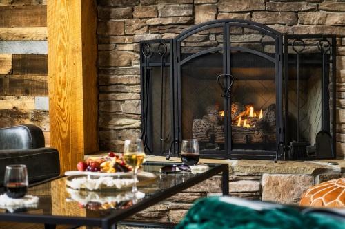 Mountainside - New Luxury Cabin-Fire Table-Hot Tub-3 Pools-PS5-Bears, Gatlinburg (fotografie 9)
