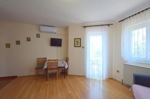 Apartments Frane - image 3