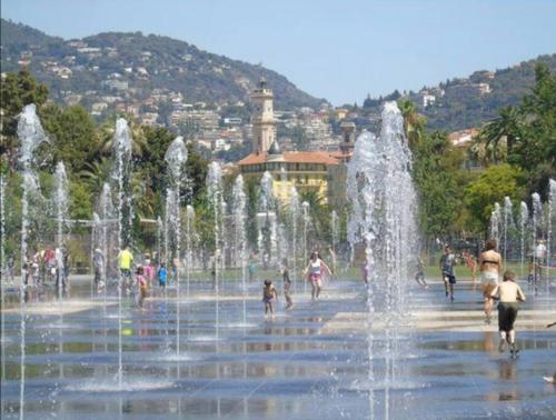 Studio à louer au cœur du Carré d or à Nice, rue Dalpozzo à 150 mètres des plages, Nicea (zdjęcie 10)
