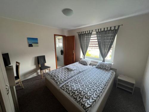 2 twin beds