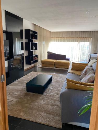 ห้องส่วนกลางสำหรับนั่งเล่น/ดูทีวี, Casa do Vale Vintém (Casa do Vale Vintem) in คอนเด็กซา อา โนวา