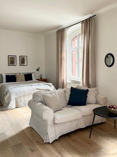1 queen bed