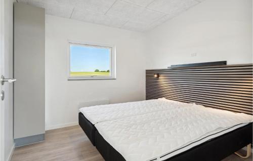 Beautiful Home In Børkop With Wifi