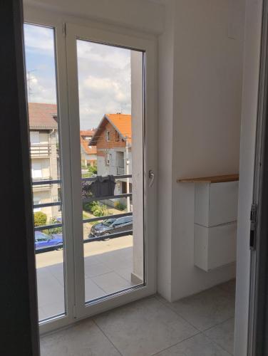 Apartman Zagreb , with balcony and FREE parking