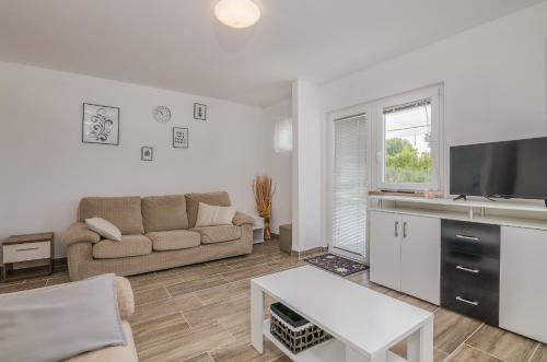 Apartmani Mihaela II - image 6