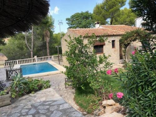 Encantadora Villa con piscina en el Montgó-Denia