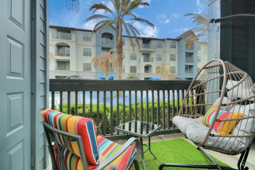 The Sunshine Oasis near Rice Village in Houston! in Houston, USA