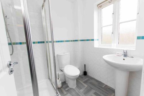 #Cloudstays Birmingham - City Getaway Luxury Townhouse Free Parking 2 Lakes, Бирмингем (фото 10)