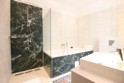 Bathroom, Sarajevo History Apartments in Sarajevo