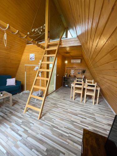 Cabane A-Frame Svinița (Cabane A-Frame Svinita) in Svinita