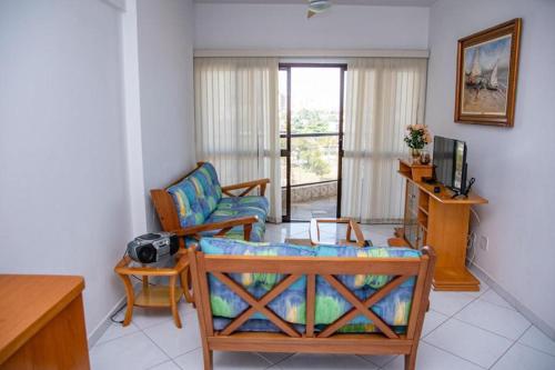 Balcony/terrace, Joia da Enseada, com servicos de praia, de frente para o mar, 50 mts da praia,3 quartos e varandas c near Vila Da Bica