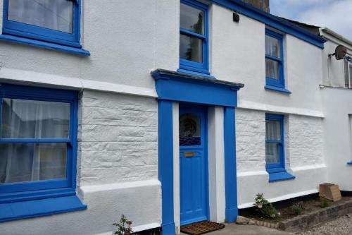 Cosy Town-Centre Cottage, St Austell, Cornwall