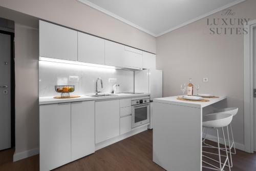 кухня, Nephele, The Luxury Suites in Солун