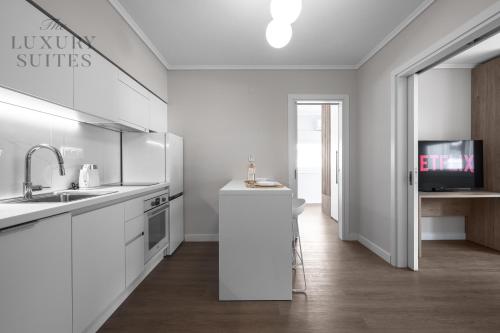 кухня, Nephele, The Luxury Suites in Солун