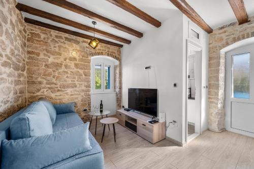 House AnaDora with pool - Zlarin in Zlarin