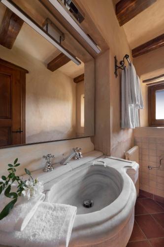 Archontiko Sakali - image 2