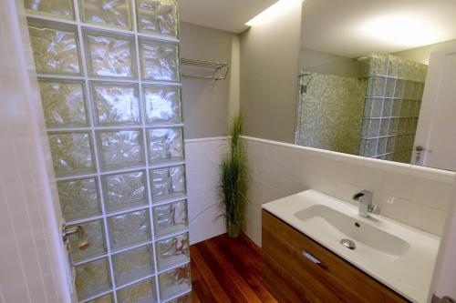 New Luxe Metropolitan