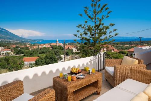 Villa Stunning Views