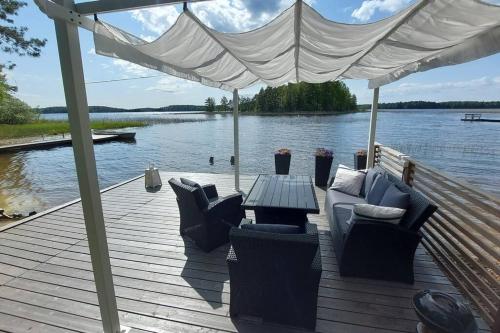 Comfortable Villa Ainola, lake. - Accommodation - Varkaus