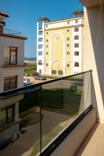 Terraza/balcón, ADIRAMA Apartments Elegant Apartments Walk to the Beach in Obzor