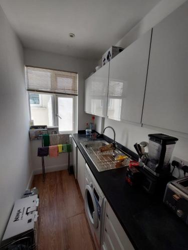 Nice and comfortable Shared Flat in Surbiton