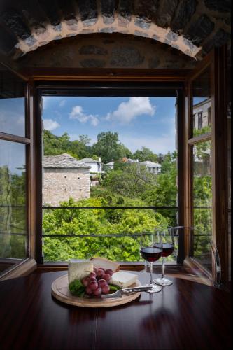 Kilátás, Sakali Mansion in Pinakates