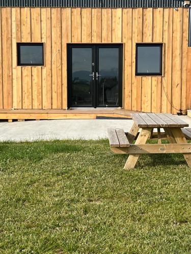 Knockreagh Farm Cottages with Mountain View