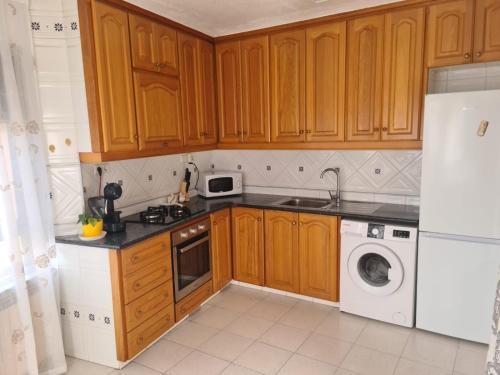 Konyha, Allotjament dels Ports in La Senia