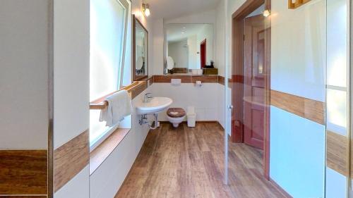Apartment with Terrace image 1