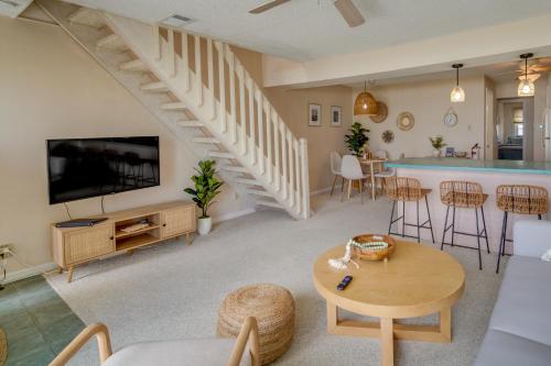Charming Brigantine Condo Rental: Steps to Beach! in Brigantine (NJ)