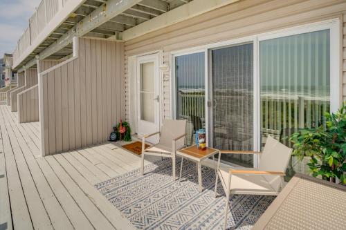 Charming Brigantine Condo Rental: Steps to Beach! in Brigantine (NJ)