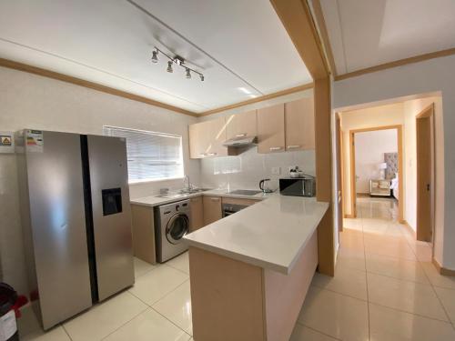 Siena Sun Apartment 6 With Water Reserve - Midrand