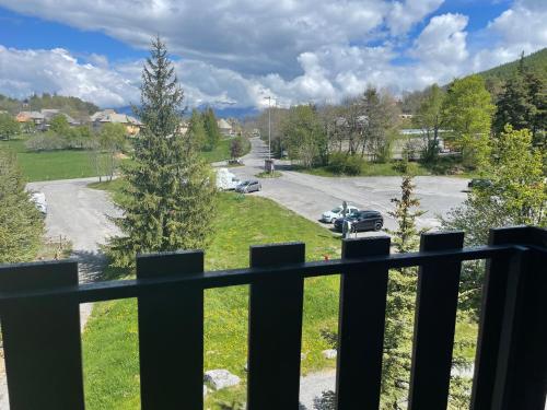 Kilátás, Appartement 6 couchages, Tout confort, pieds des pistes, ménage & linge de maison inclus (Appartement 6 couchages, Tout confort, pieds des pistes, menage & linge de maison inclus) in Montclar