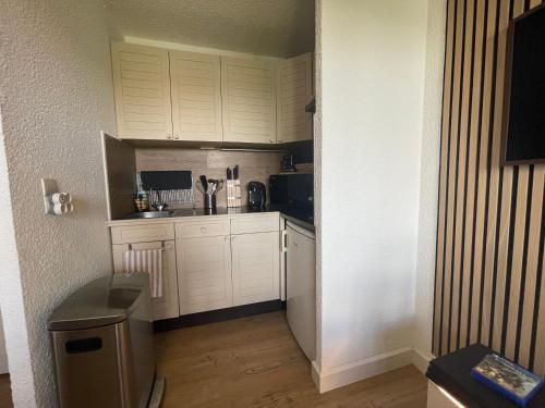 Konyha, Appartement 6 couchages, Tout confort, pieds des pistes, ménage & linge de maison inclus (Appartement 6 couchages, Tout confort, pieds des pistes, menage & linge de maison inclus) in Montclar