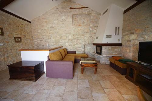 Deluxe Two-Bedroom Apartment