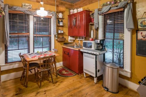 Country Woods Inn - 주방